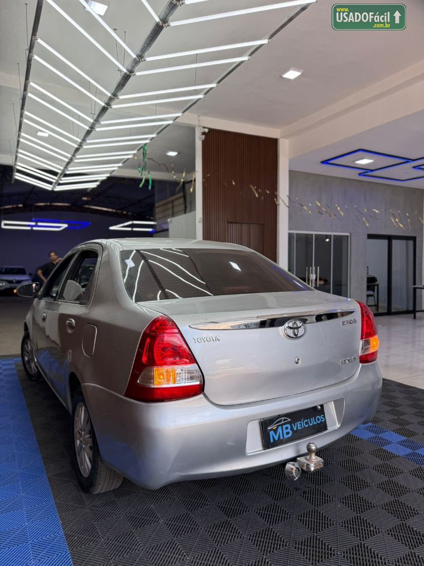 Toyota Etios Sedan XLS 1.5 Mecânico Flex 2014/2015 — foto 14 de 15