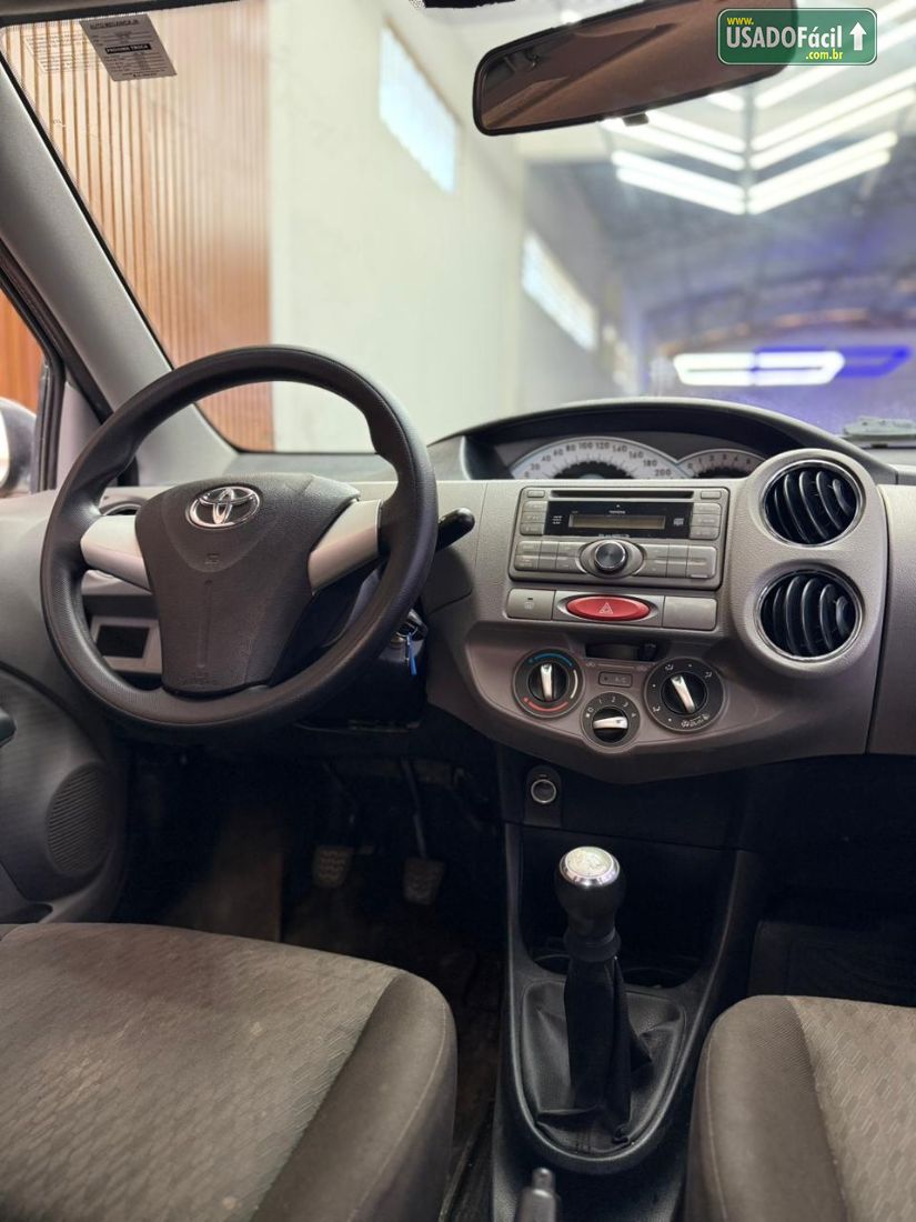 Toyota Etios Sedan XLS 1.5 Mecânico Flex 2013/2013 — foto 10 de 14