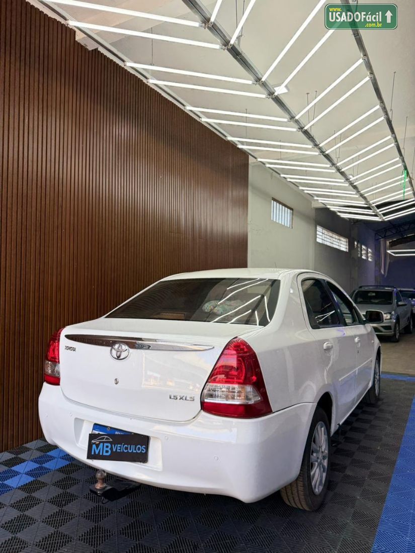 Toyota Etios Sedan XLS 1.5 Mecânico Flex 2013/2013 — foto 12 de 14