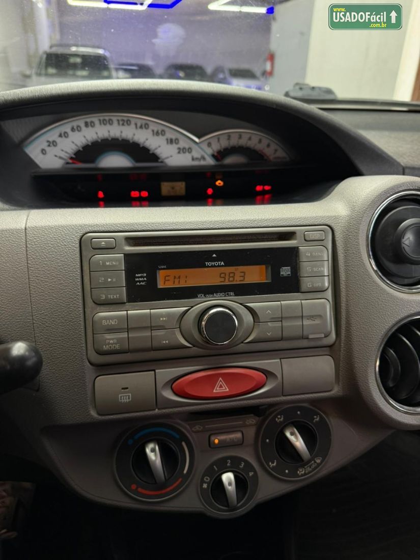 Toyota Etios Sedan XLS 1.5 Mecânico Flex 2013/2013 — foto 5 de 14