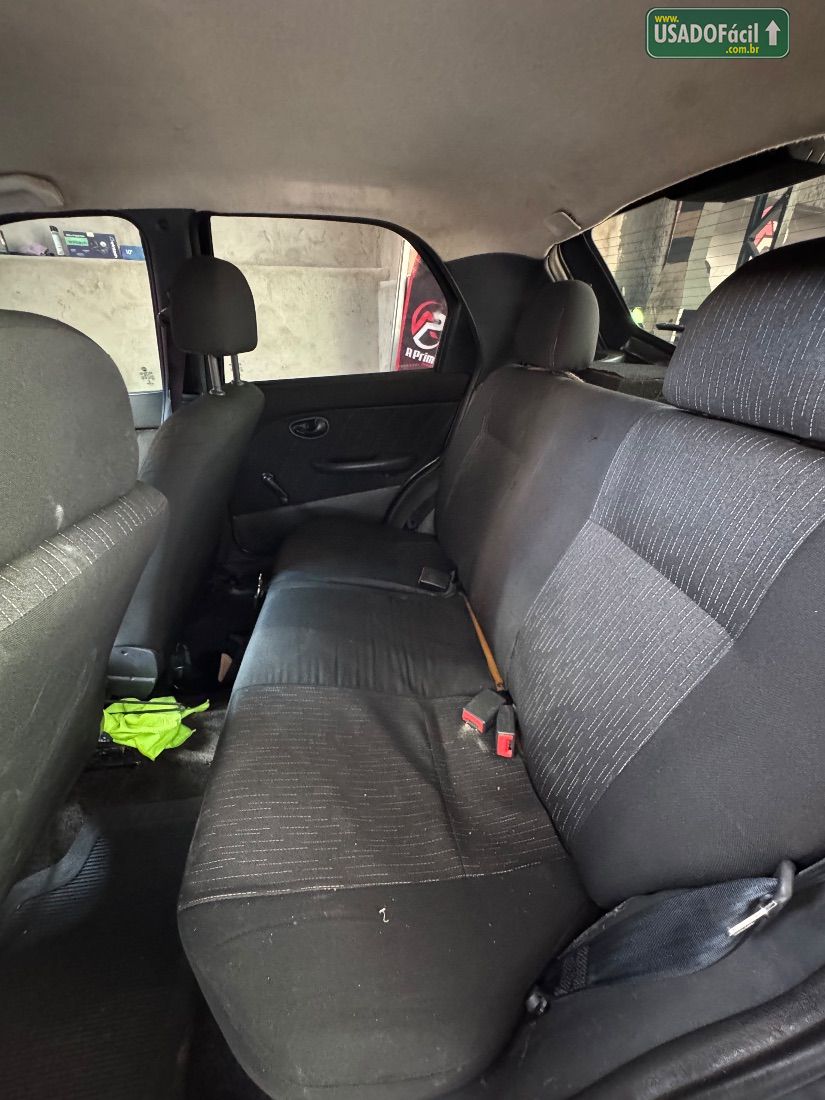 Fiat Palio Celebration Economy 1.0 Fire Flex 4P 2013/2013 — foto 8 de 12