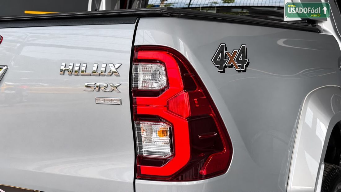 Toyota Hilux SRX CD 2.8 4x4 TDI Automático Diesel 2026/2026 — foto 6 de 14