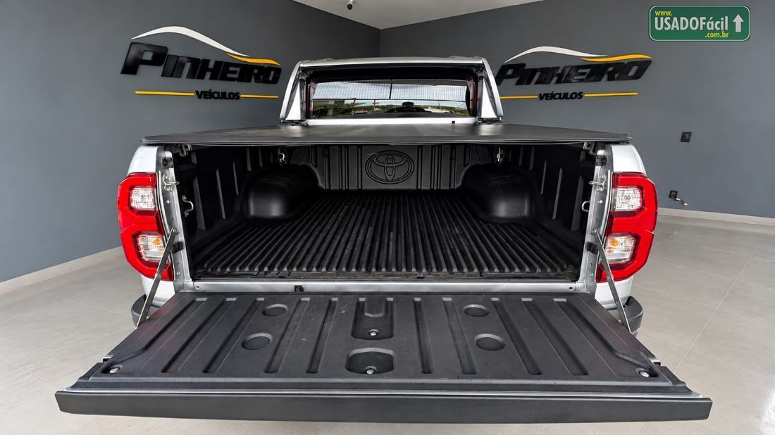Toyota Hilux SRX CD 2.8 4x4 TDI Automático Diesel 2026/2026 — foto 7 de 14