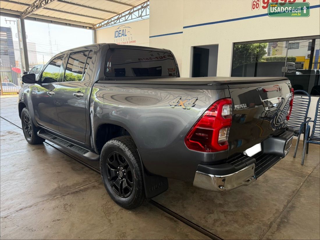 Toyota Hilux SRX CD 2.8 4x4 TDI Automático Diesel 2022/2022 — foto 4 de 11