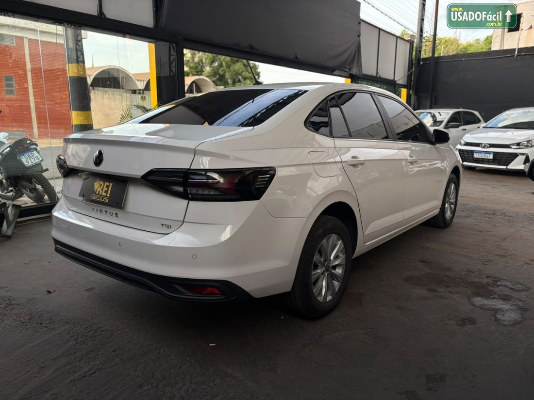 Volkswagen Virtus Comfortline 200 TSI Automático Flex 2023/2024 — foto 4 de 15