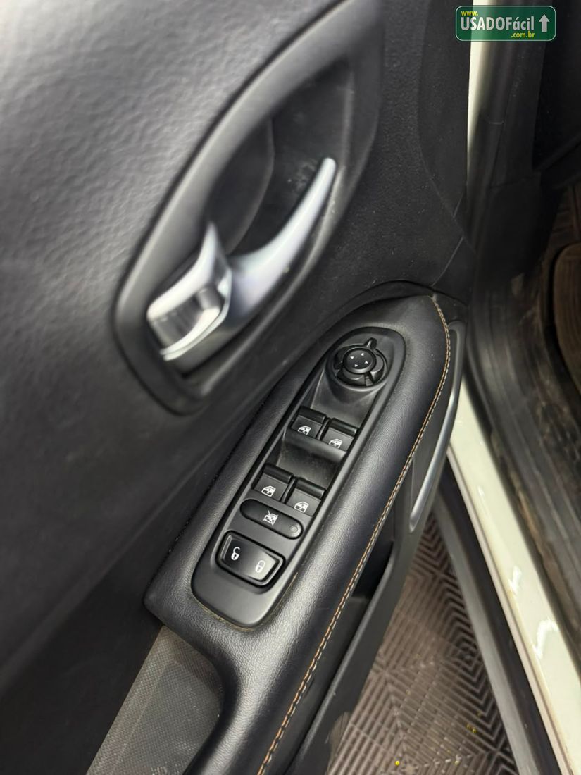 Jeep Compass Longitude 2.0 4x2 Automático Flex 2017/2018 — foto 3 de 14