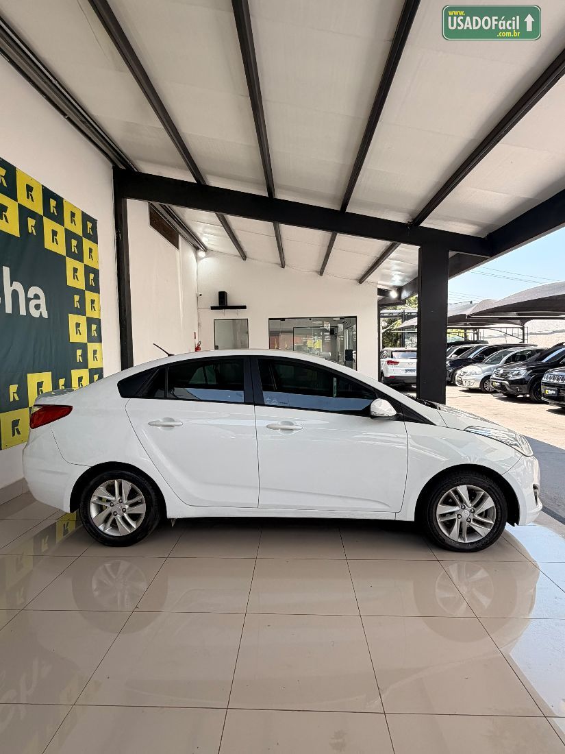 Hyundai HB20S Sedan Premium 1.6 Automático Flex 2013/2014 — foto 4 de 17