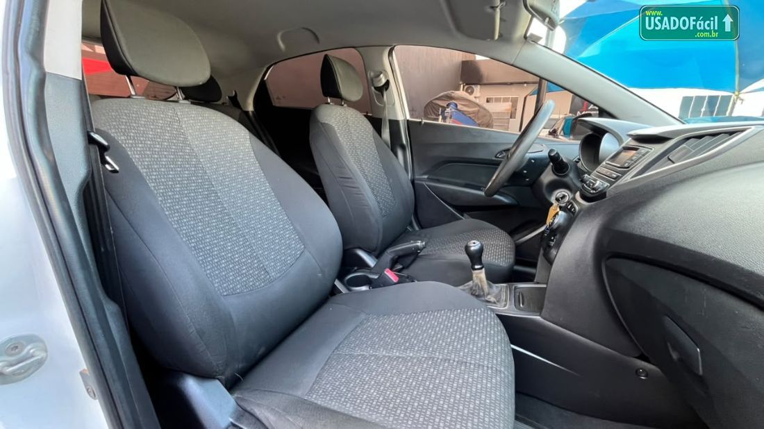 Hyundai HB20 Hatch Unique 1.0 Mecânico Flex 2018/2019 — foto 9 de 18