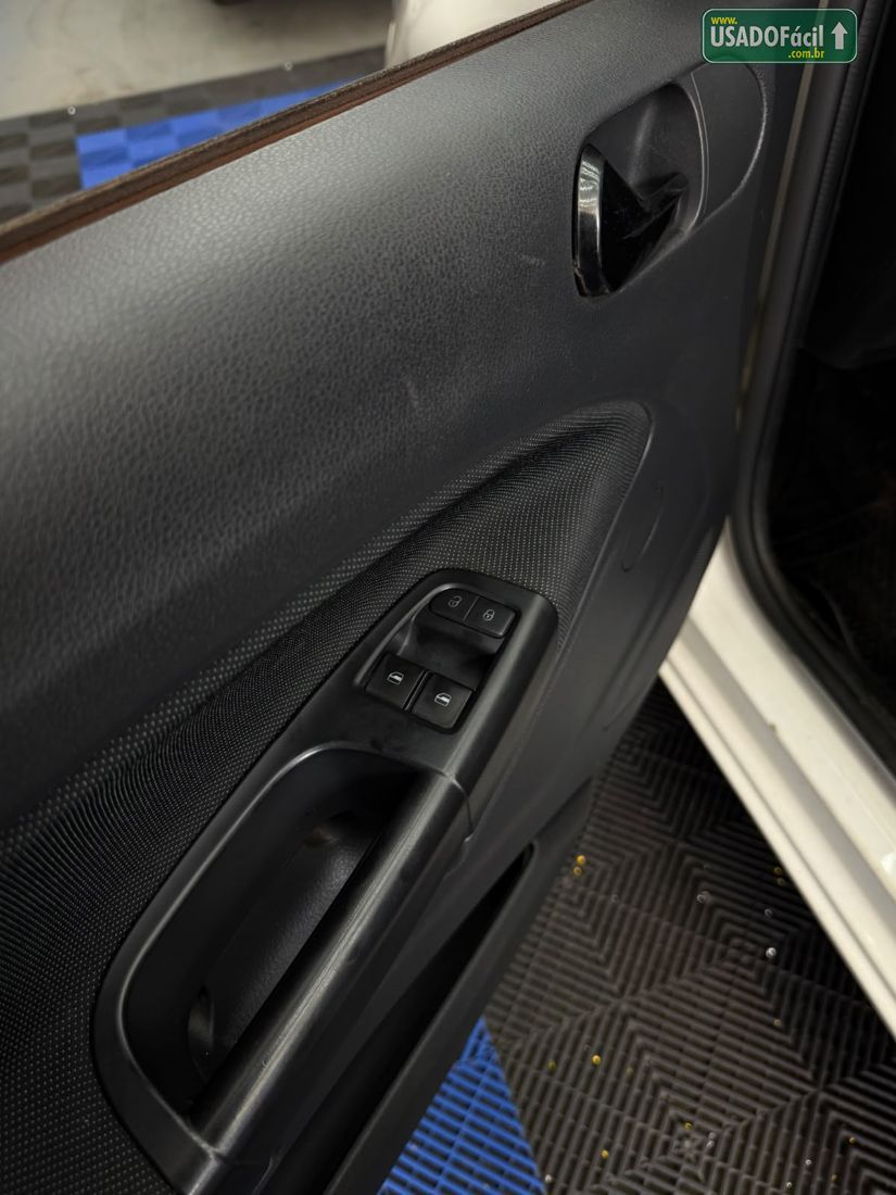 Volkswagen Voyage 1.6 MSI Flex 2021/2022 — foto 11 de 16