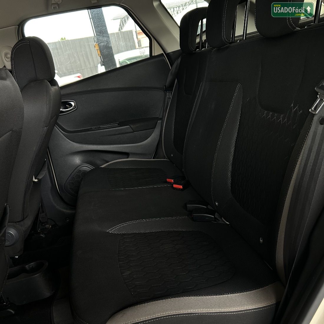 Renault Captur Zen 1.6 Automático Flex 2017/2018 — foto 8 de 10