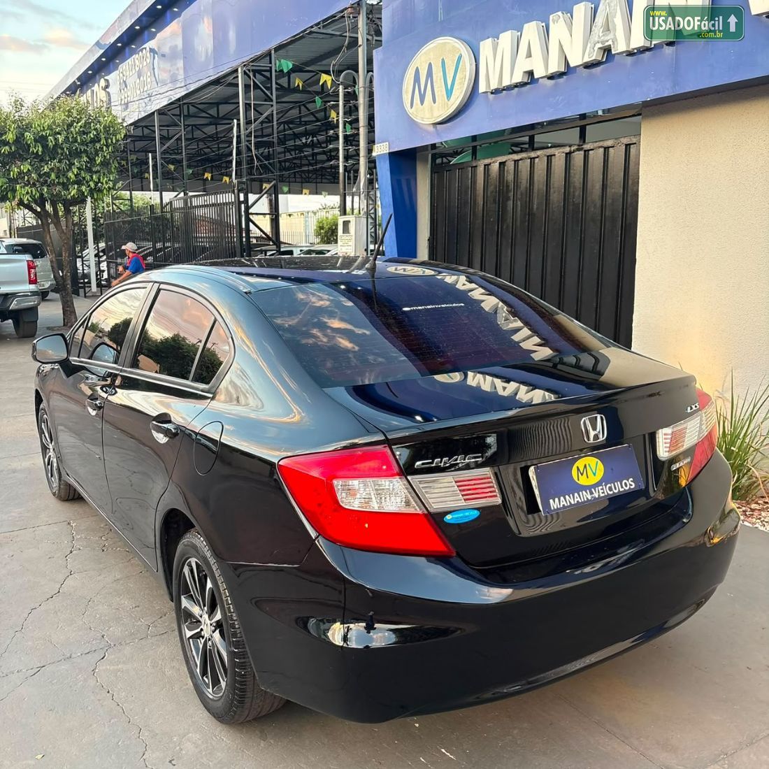 Honda Civic Sedan LXS 1.8 Mecânico 2014/2015 — foto 4 de 9