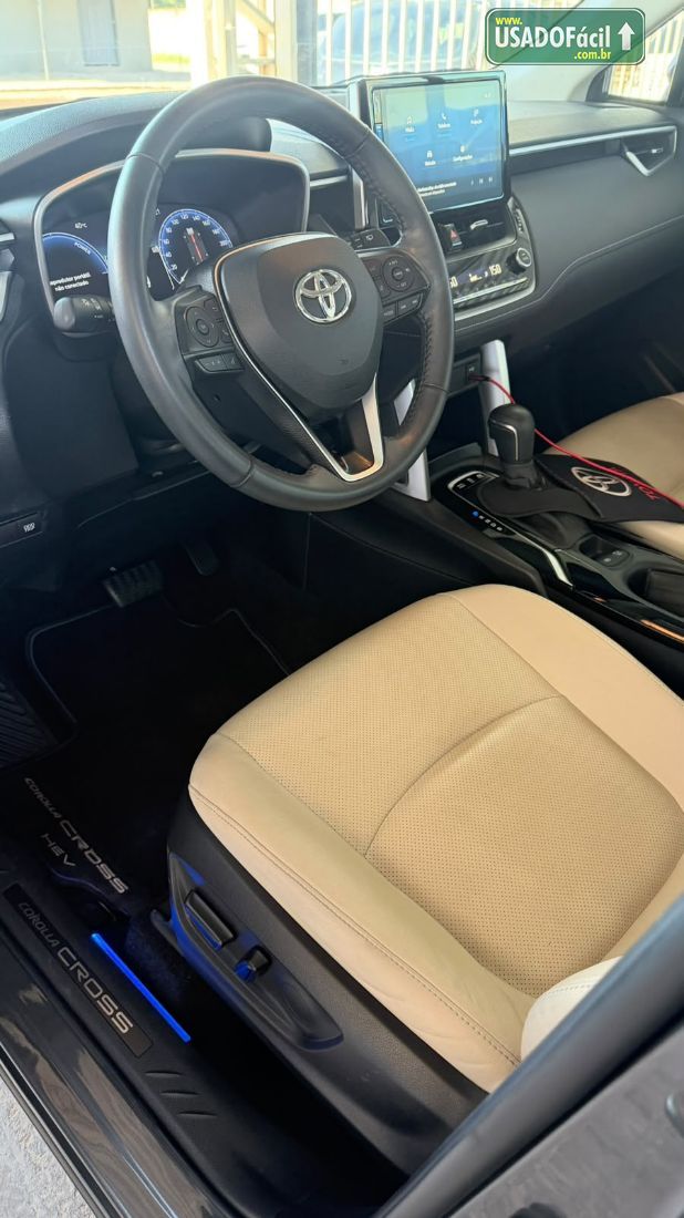 Toyota Corolla Cross XRX 1.8 Automático Híbrido 2024/2025 — foto 9 de 11
