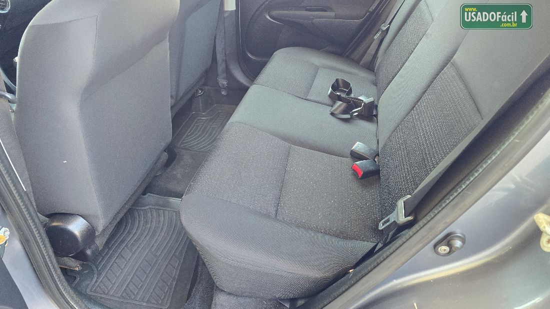 Toyota Etios Hatch X 1.3 Mecânico Flex 2014/2014 — foto 6 de 9