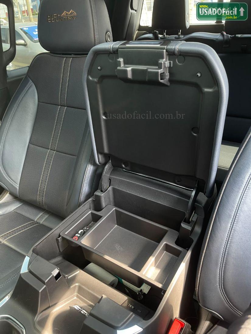 CHEVROLET/GM Silverado High Country 5.3 V8 AWD Automático 2023/2024 — foto 18 de 19