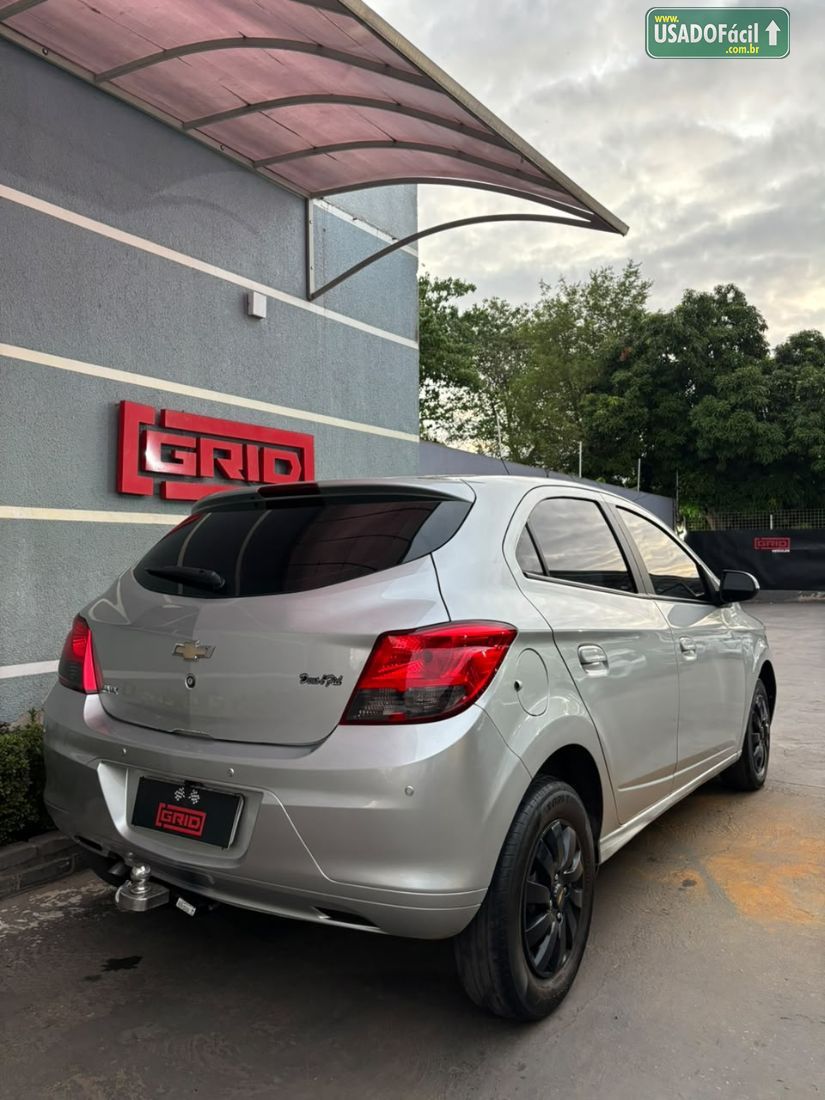 CHEVROLET/GM Onix Joy Hatch 1.0 Mecânico Flex 2019/2019 — foto 3 de 14