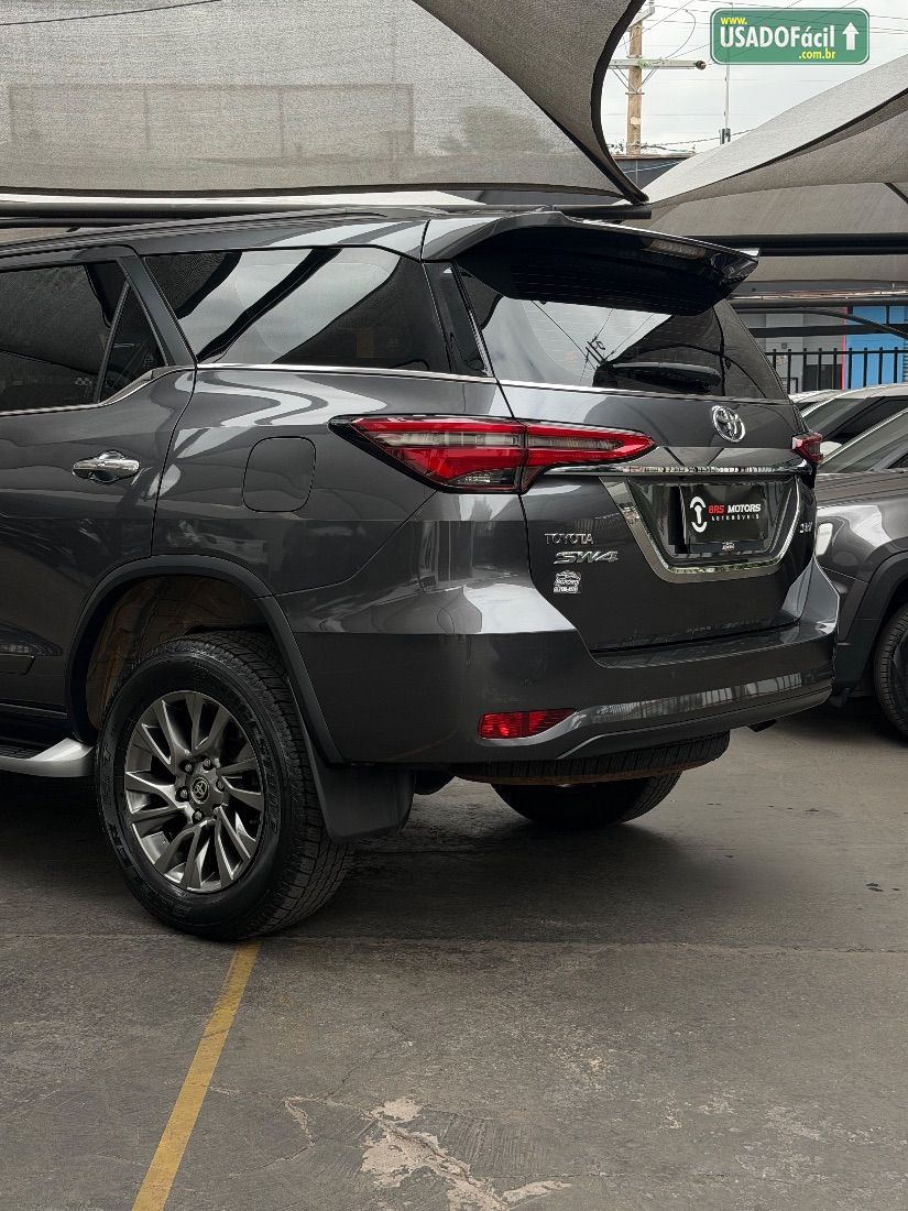 Toyota Hilux SW4 SRX 2.8 4x4 TDI Automático Diesel 2021/2021 — foto 4 de 14