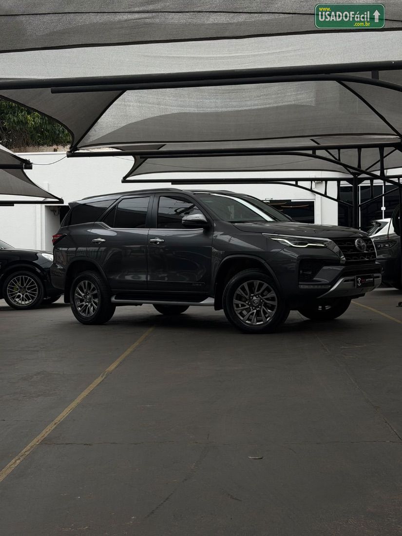 Toyota Hilux SW4 SRX 2.8 4x4 TDI Automático Diesel 2021/2021 — foto 2 de 14