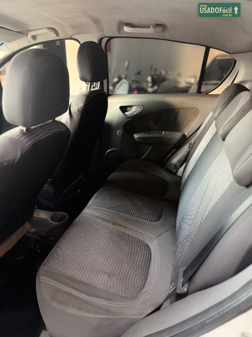 Fiat Palio Attractive 1.0 EVO Fire Flex 5P 2012/2013 — foto 8 de 15
