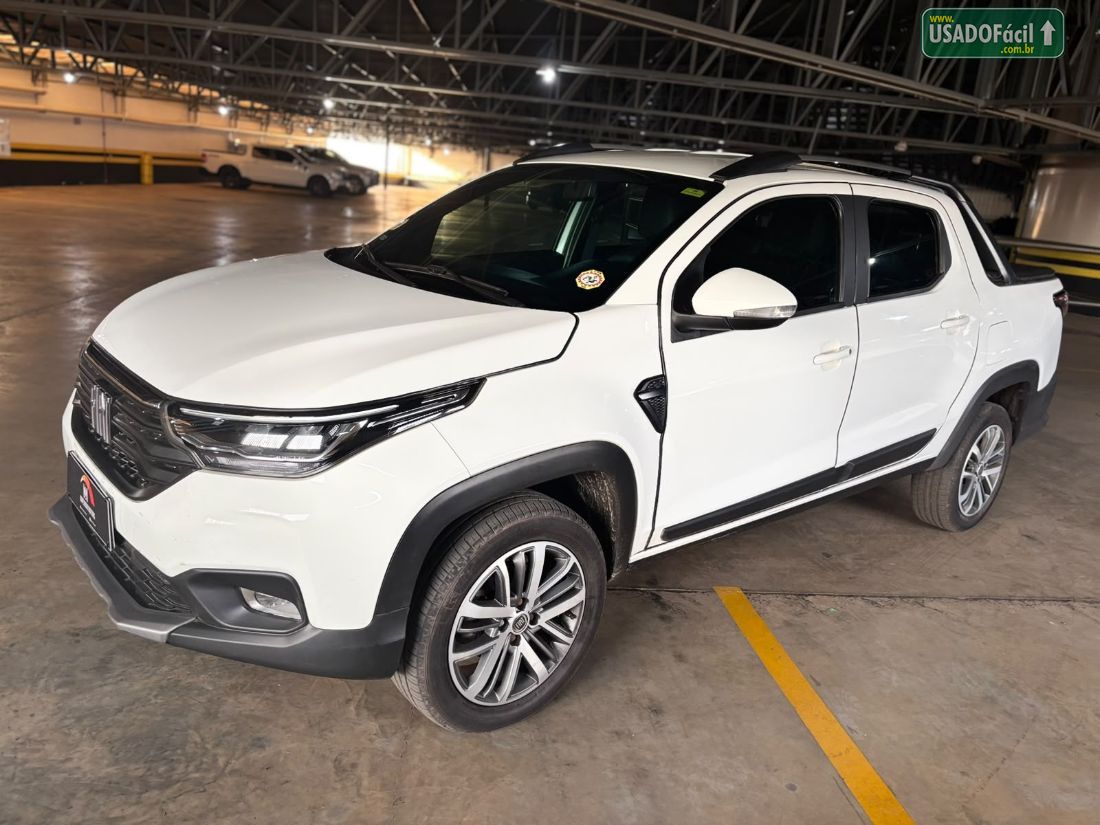 Fiat Strada Volcano CD 1.3 Mecânico Flex 2023/2023 — foto 2 de 12