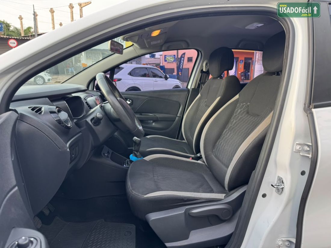 Renault Captur Zen 1.6 Mecânico Flex 2017/2018 — foto 10 de 14