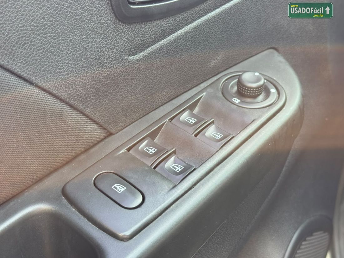 Renault Captur Zen 1.6 Mecânico Flex 2017/2018 — foto 12 de 14