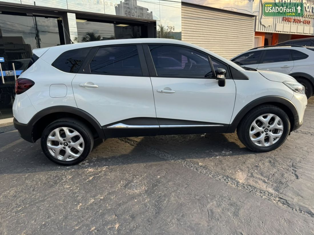 Renault Captur Zen 1.6 Mecânico Flex 2017/2018 — foto 2 de 14