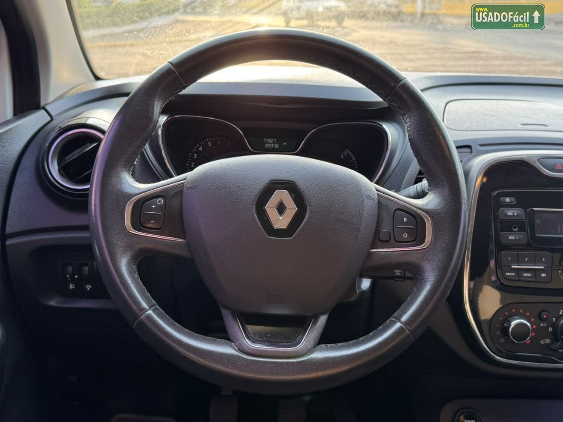 Renault Captur Zen 1.6 Mecânico Flex 2017/2018 — foto 7 de 14