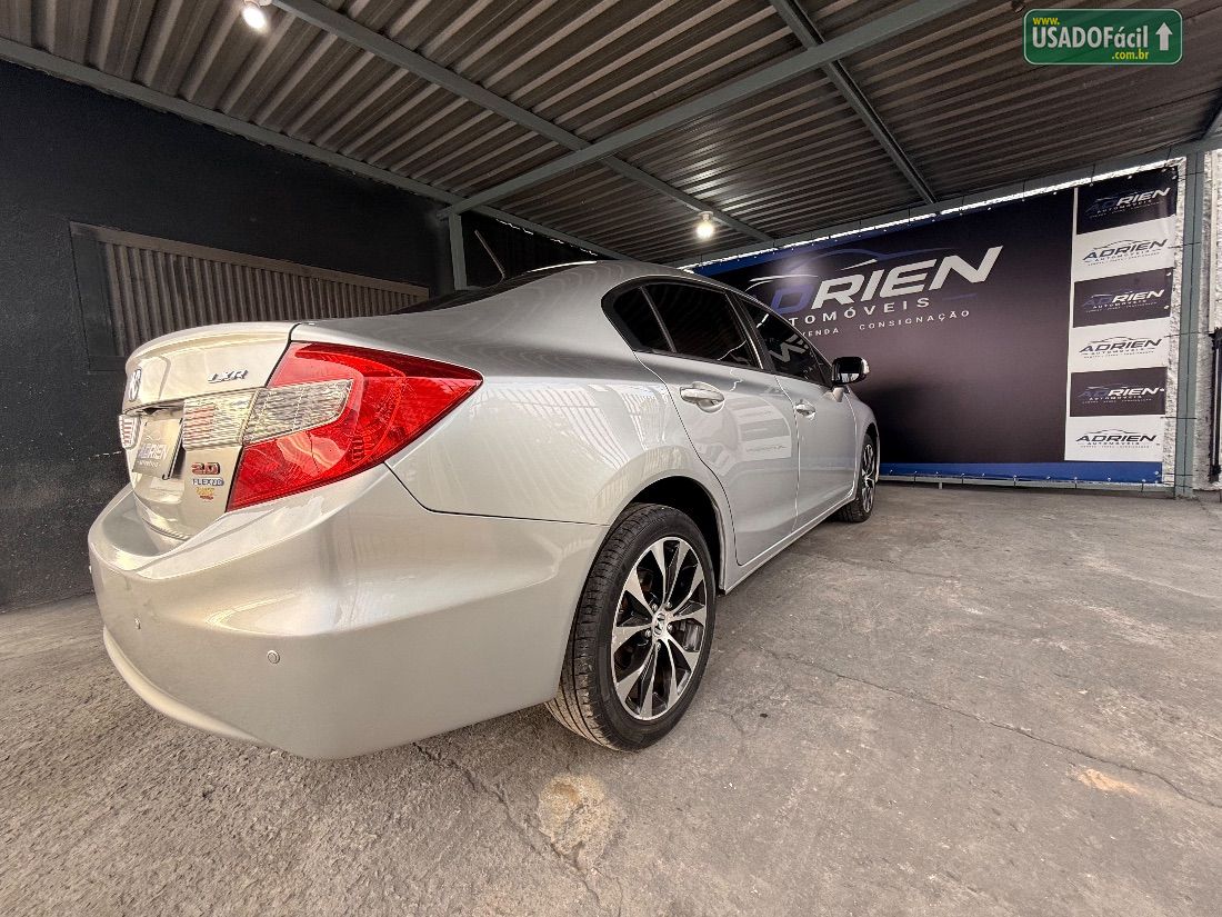 Honda Civic Sedan LXR 2.0 Automático Flexone 2014/2015 — foto 10 de 18