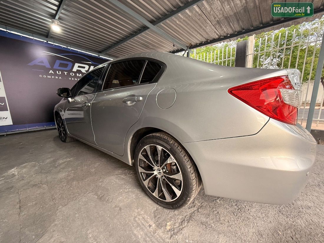 Honda Civic Sedan LXR 2.0 Automático Flexone 2014/2015 — foto 7 de 18