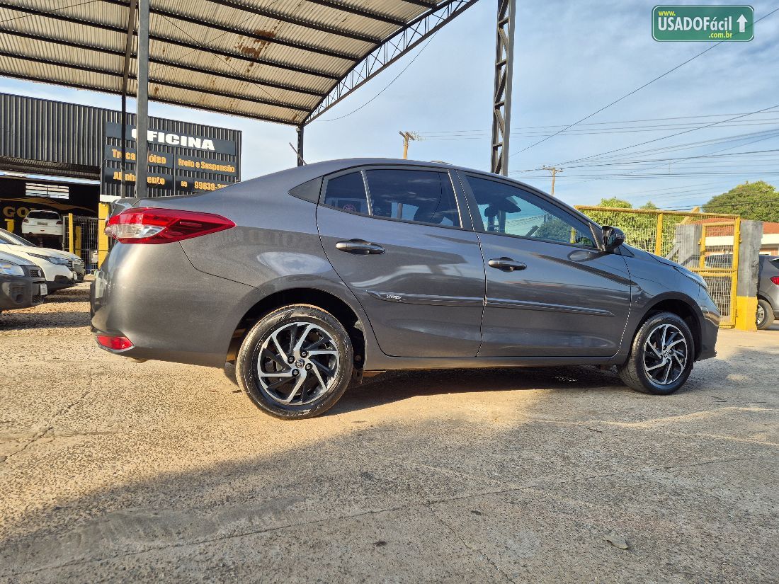 Toyota Yaris Sedan XLS 1.5 Automático Flex 2023/2024 — foto 3 de 9