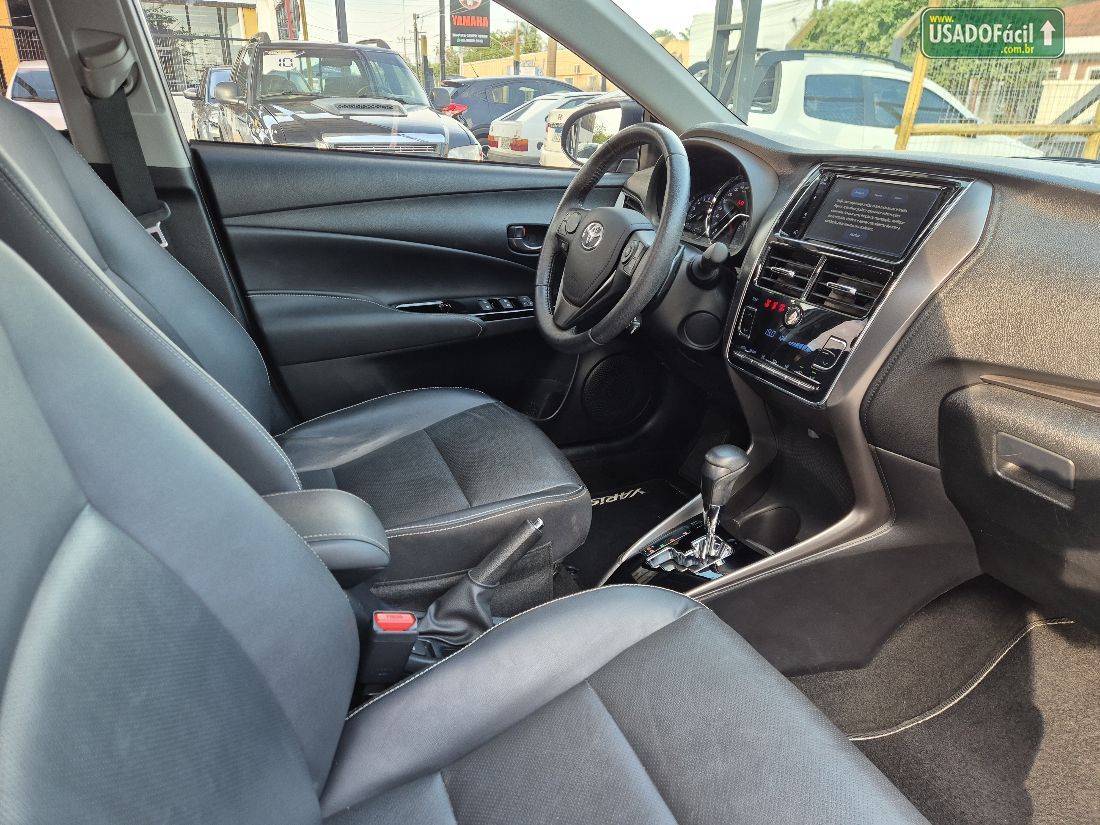 Toyota Yaris Sedan XLS 1.5 Automático Flex 2023/2024 — foto 8 de 9
