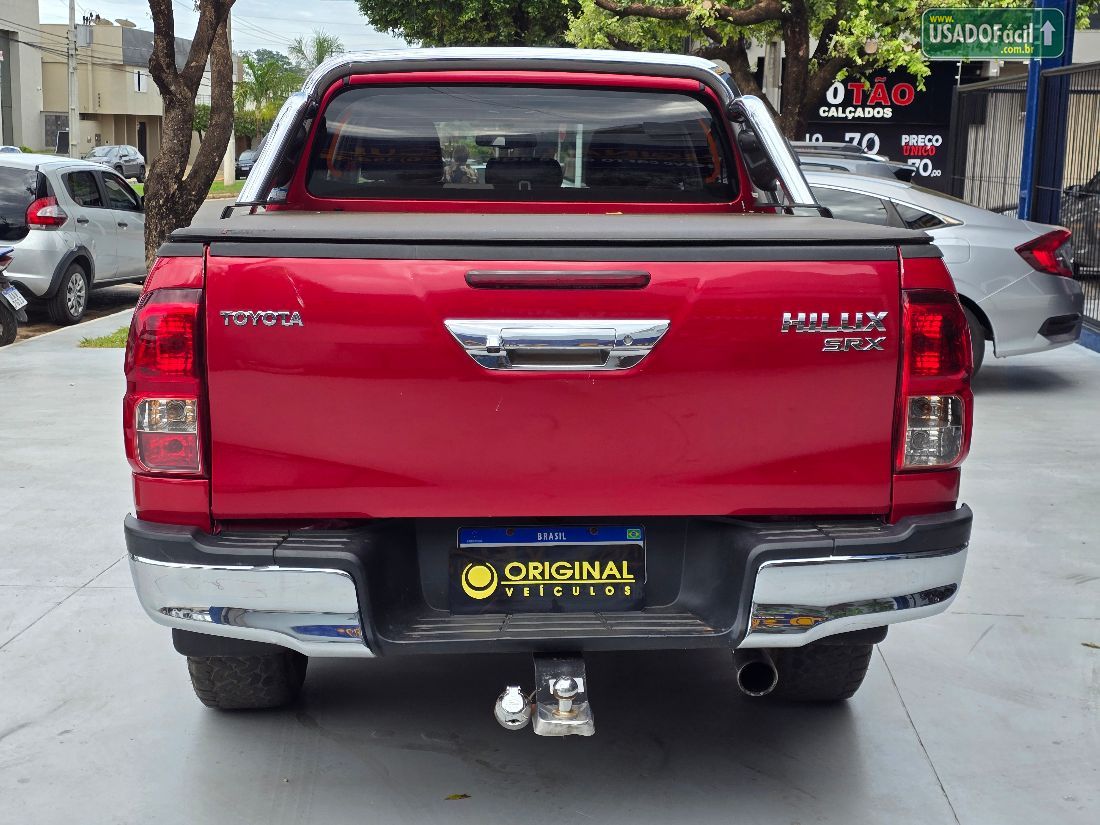 Toyota Hilux SRX CD 2.8 4x4 TDI Automático Diesel 2015/2016 — foto 4 de 9