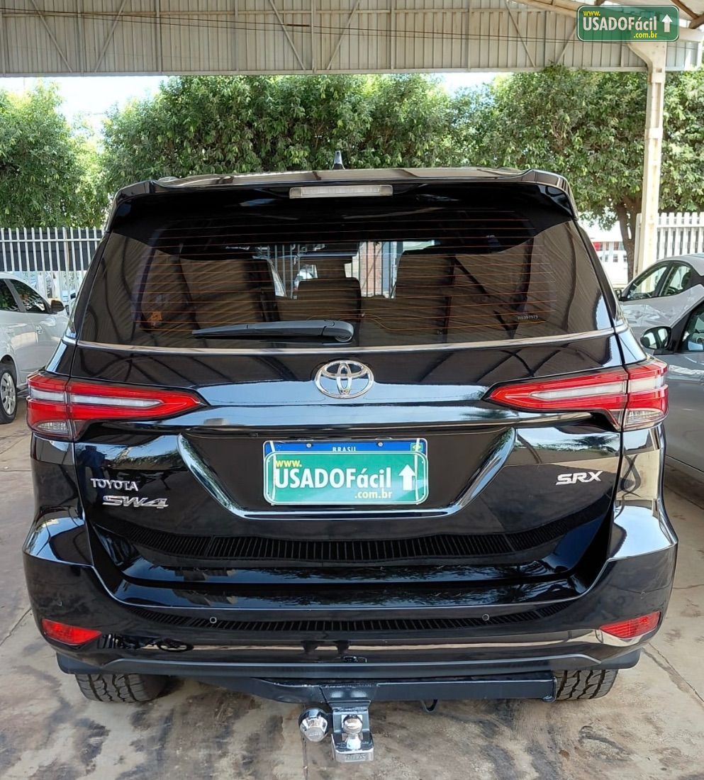 Toyota Hilux SW4 SRX 2.8 4x4 TDI Automático Diesel 2023/2024 — foto 2 de 10