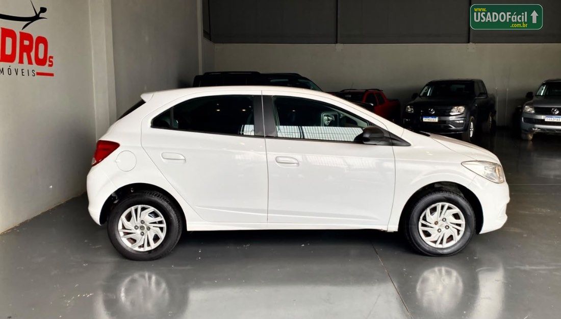 CHEVROLET/GM Onix Hatch LT 1.0 Mecânico Flex 2015/2016 — foto 25 de 35