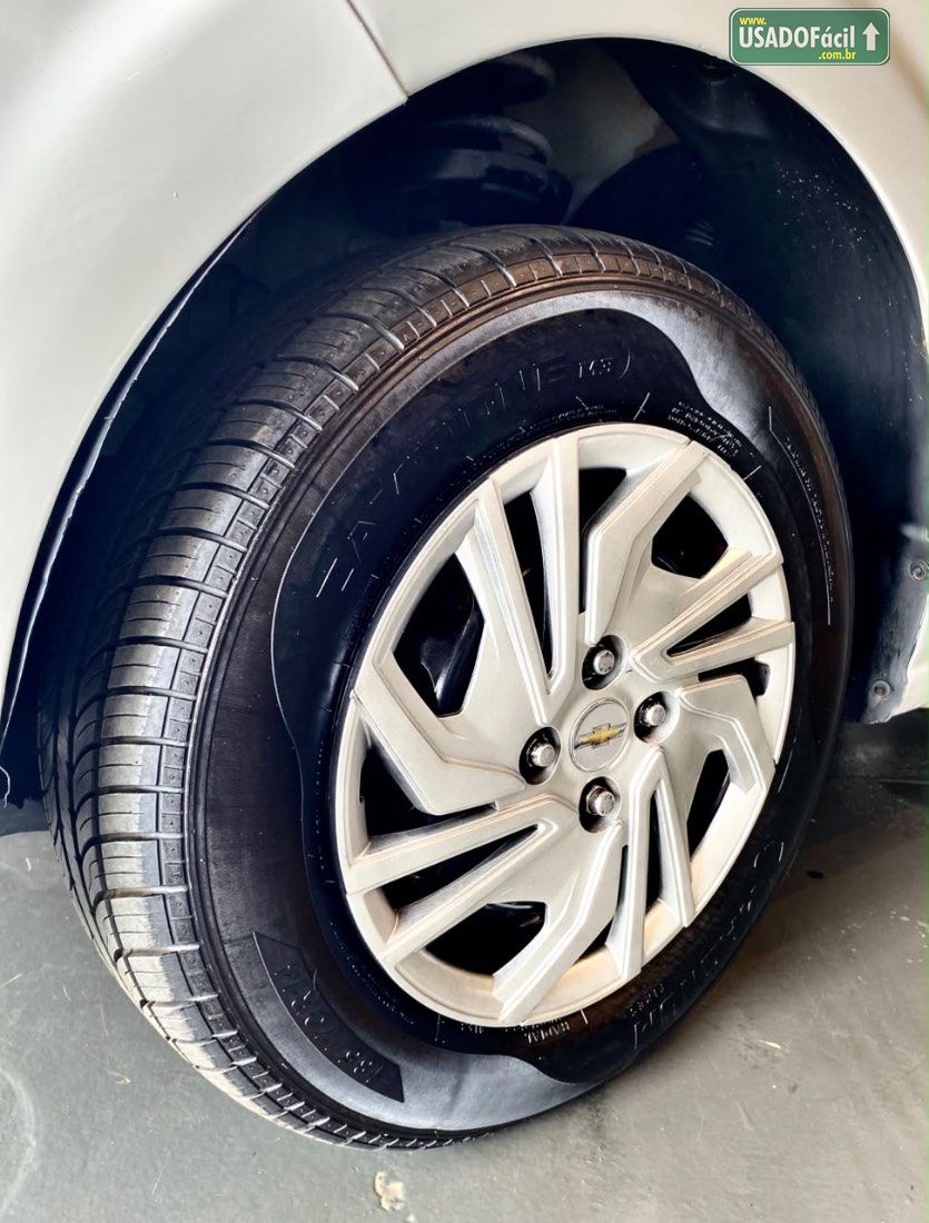 CHEVROLET/GM Onix Hatch LT 1.0 Mecânico Flex 2015/2016 — foto 4 de 35