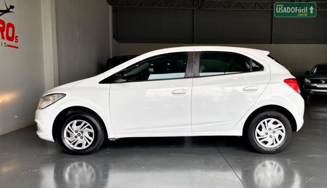 CHEVROLET/GM Onix Hatch LT 1.0 Mecânico Flex 2015/2016 — foto 6 de 35