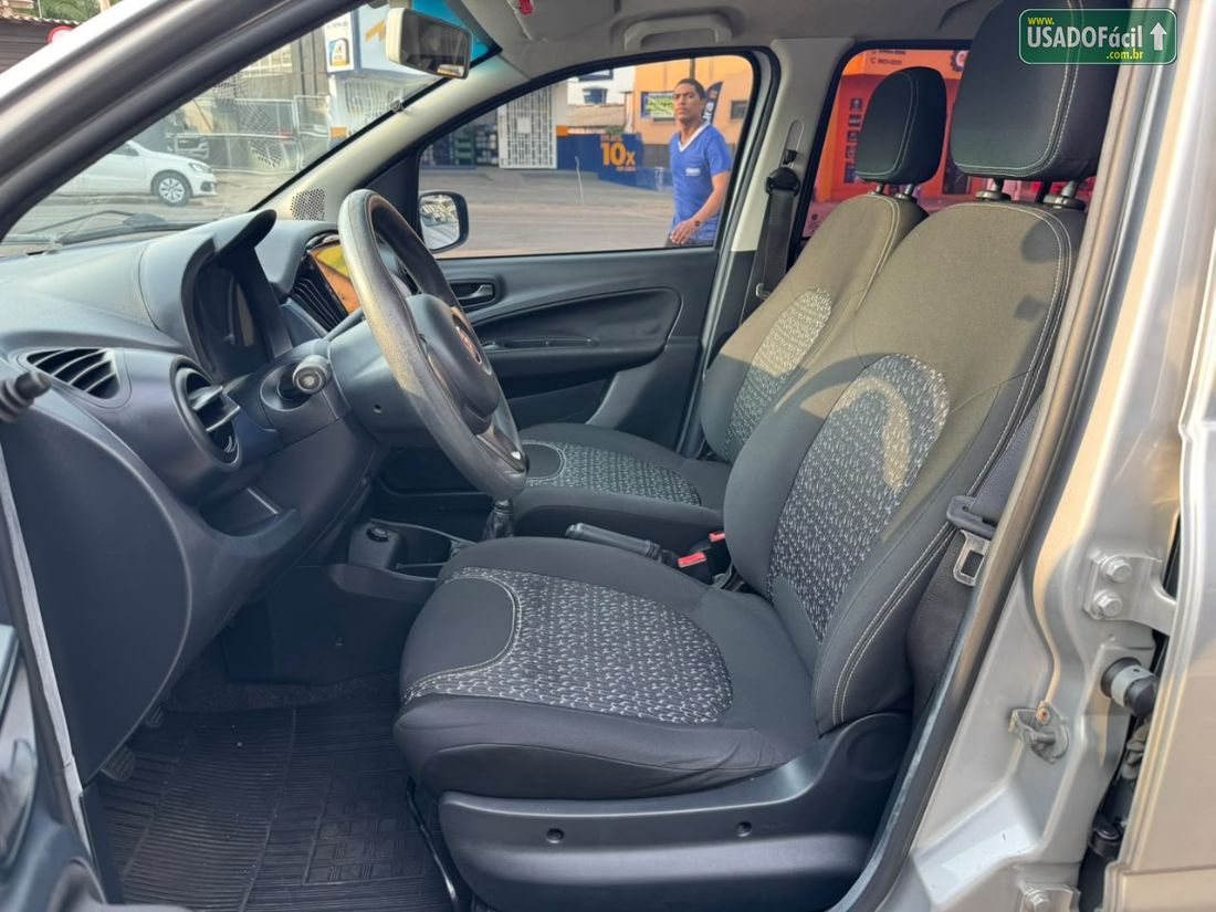 Fiat Uno Attractive 1.0 Fire Flex 5P 2021/2021 — foto 13 de 15