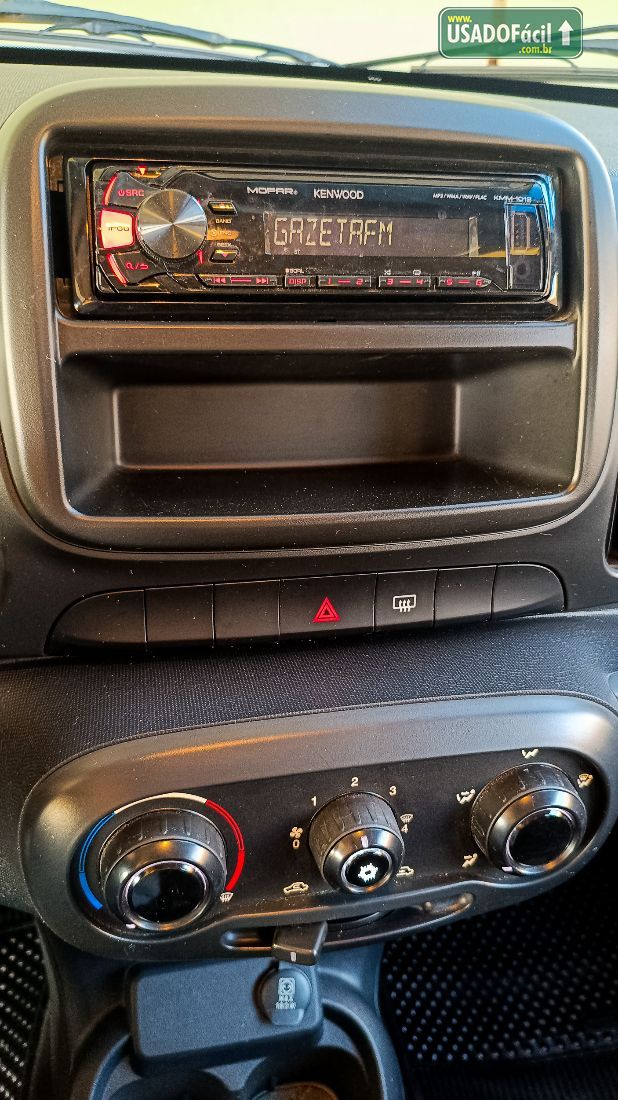 Fiat Mobi Like Flex 2016/2017 — foto 18 de 24