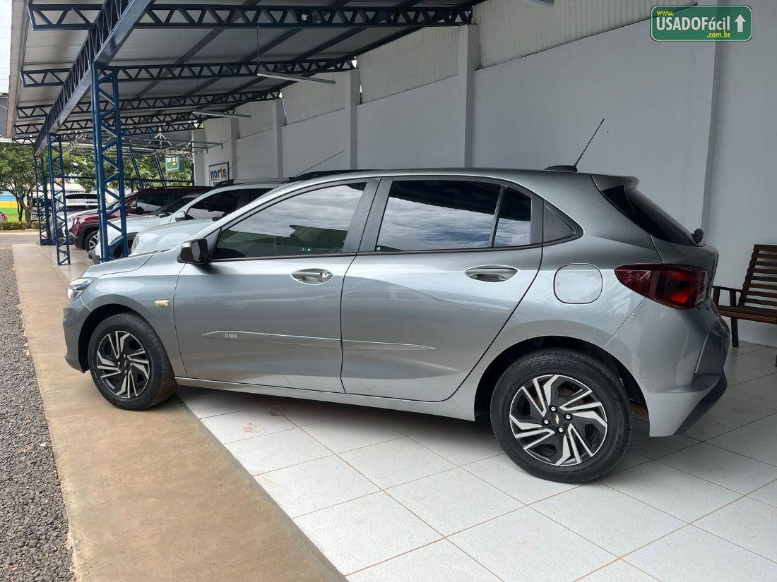 CHEVROLET/GM Onix Hatch LT 1.0 Mecânico Flex 2023/2024 — foto 3 de 9