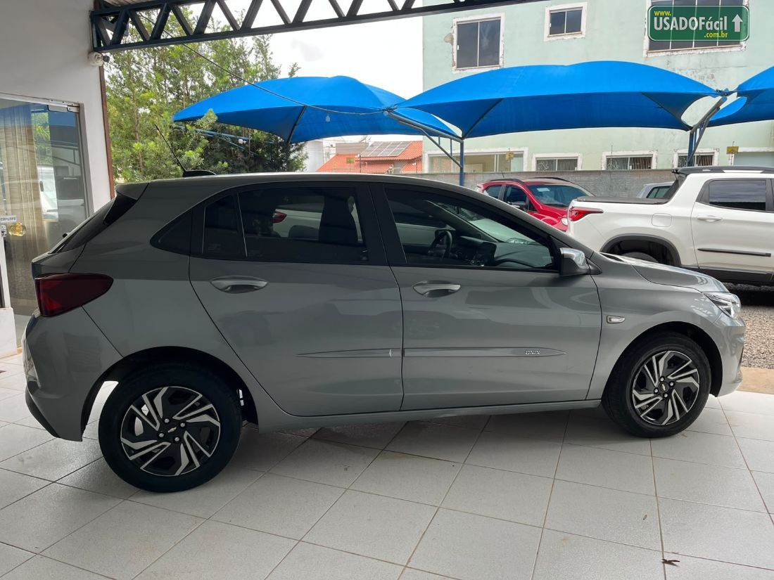 CHEVROLET/GM Onix Hatch LT 1.0 Mecânico Flex 2023/2024 — foto 6 de 9