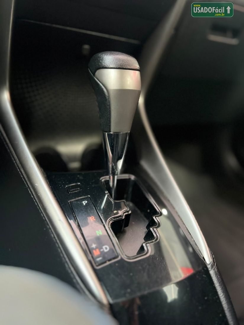 Toyota Yaris Hatch XL 1.3 Automático Flex 2018/2019 — foto 11 de 14