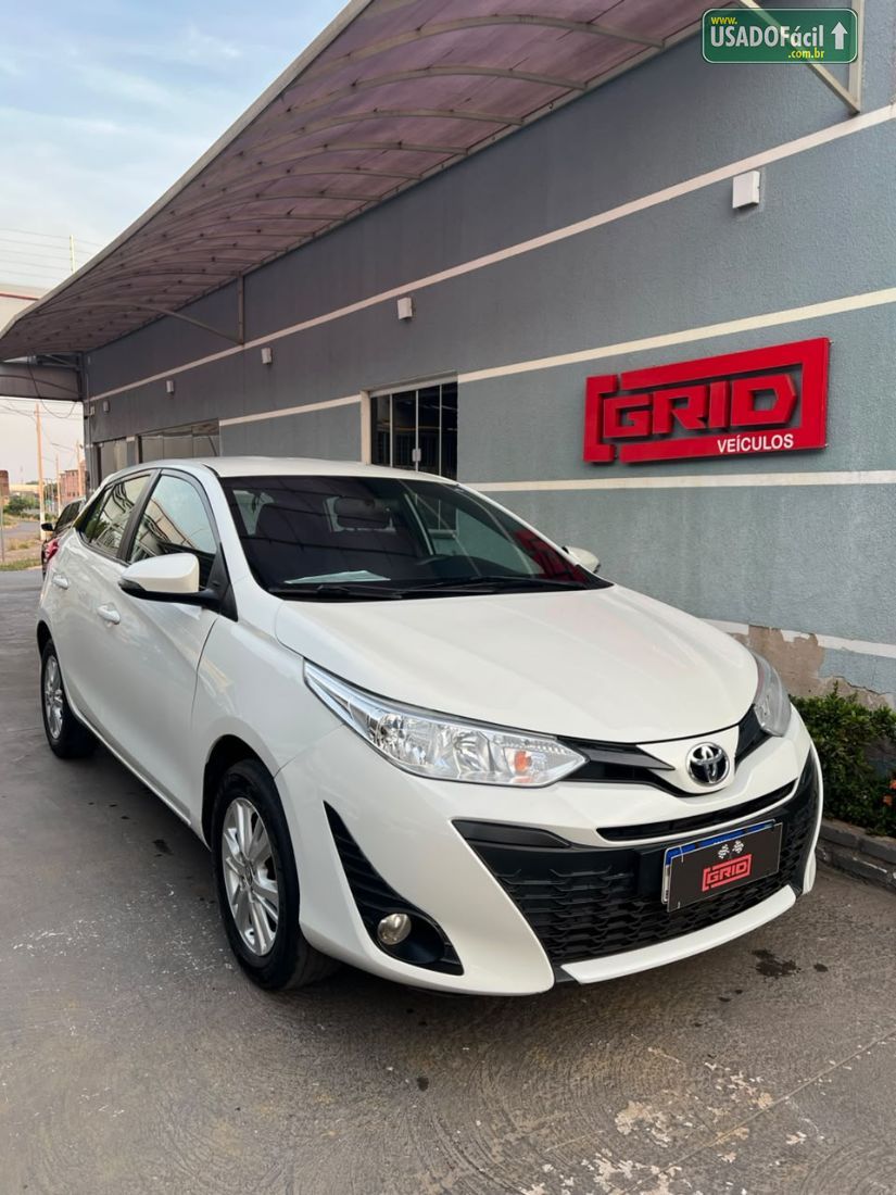 Toyota Yaris Hatch XL 1.3 Automático Flex 2018/2019 — foto 2 de 14