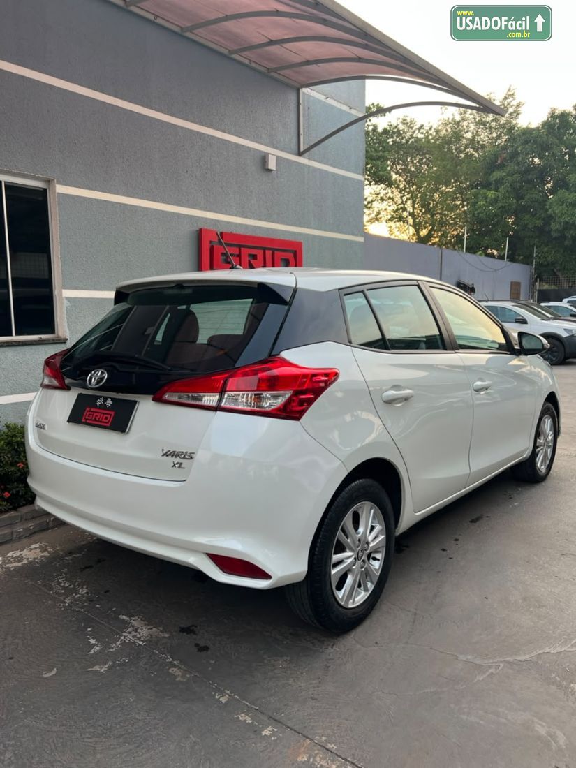 Toyota Yaris Hatch XL 1.3 Automático Flex 2018/2019 — foto 3 de 14
