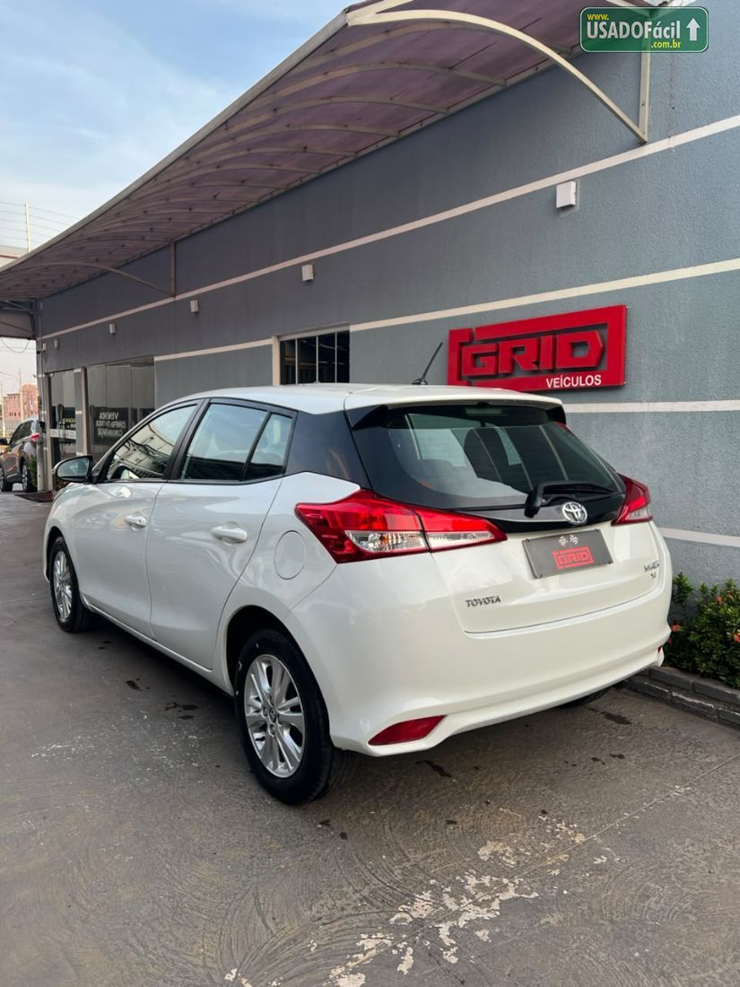 Toyota Yaris Hatch XL 1.3 Automático Flex 2018/2019 — foto 4 de 14