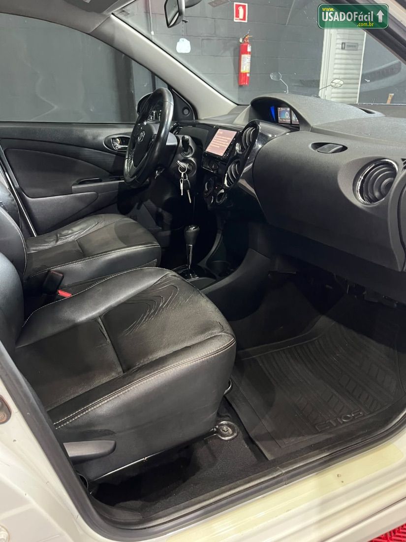 Toyota Etios Sedan XLS 1.5 Automático Flex 2018/2019 — foto 14 de 18