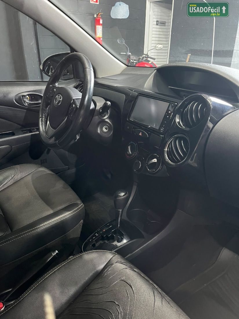 Toyota Etios Sedan XLS 1.5 Automático Flex 2018/2019 — foto 17 de 18