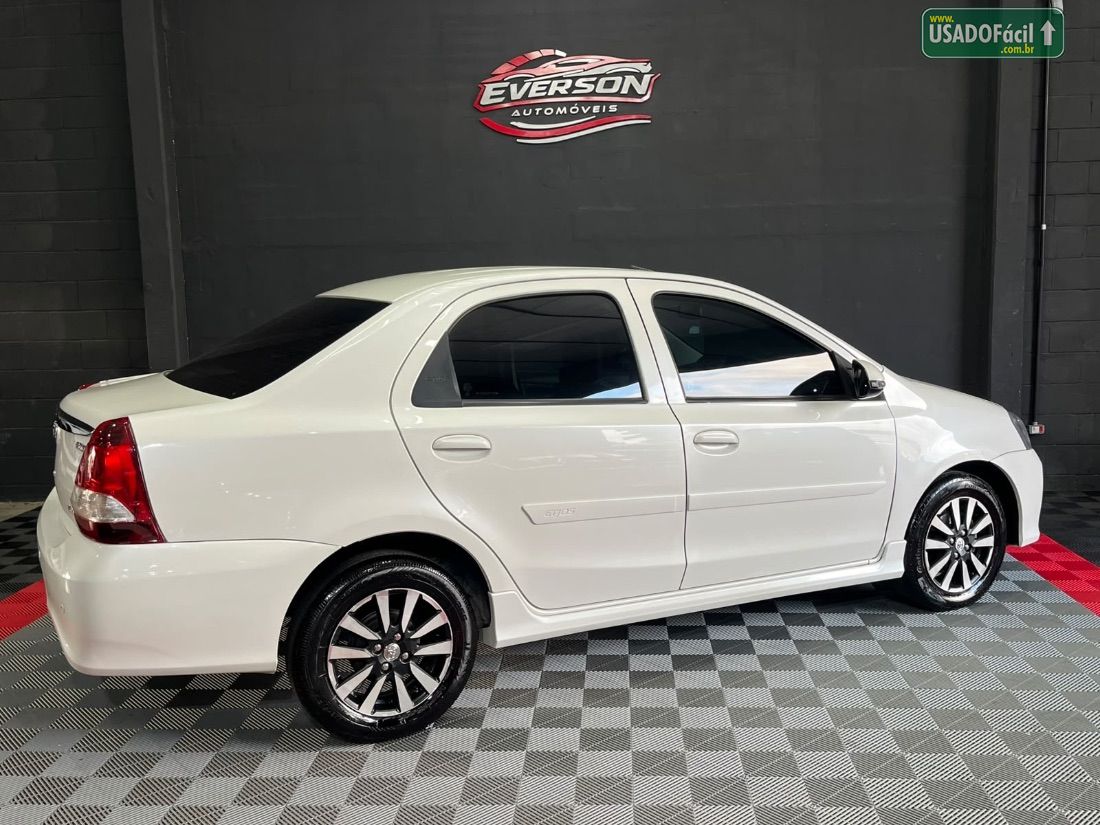 Toyota Etios Sedan XLS 1.5 Automático Flex 2018/2019 — foto 3 de 18