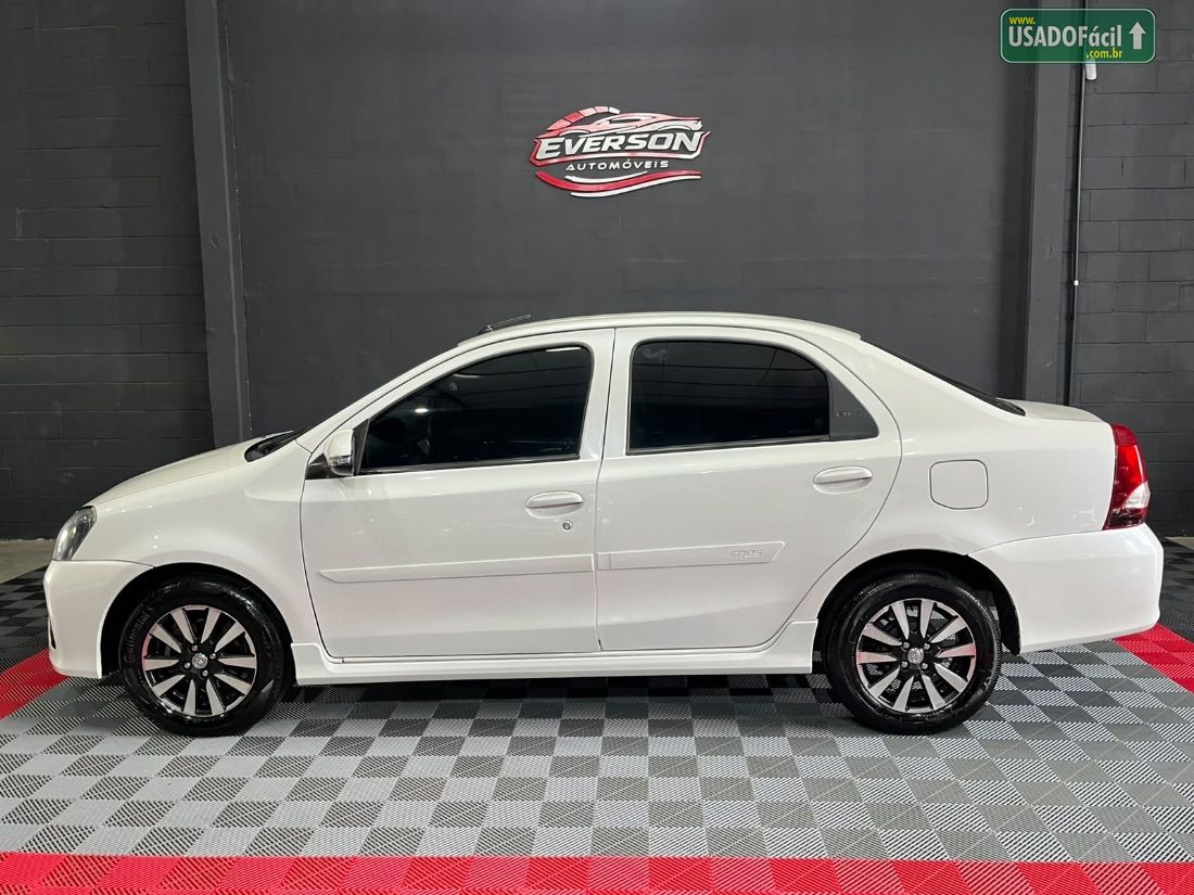 Toyota Etios Sedan XLS 1.5 Automático Flex 2018/2019 — foto 4 de 18