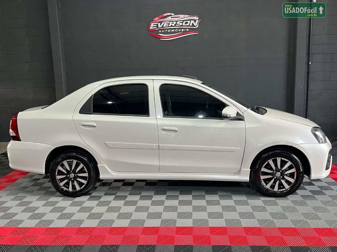 Toyota Etios Sedan XLS 1.5 Automático Flex 2018/2019 — foto 6 de 18