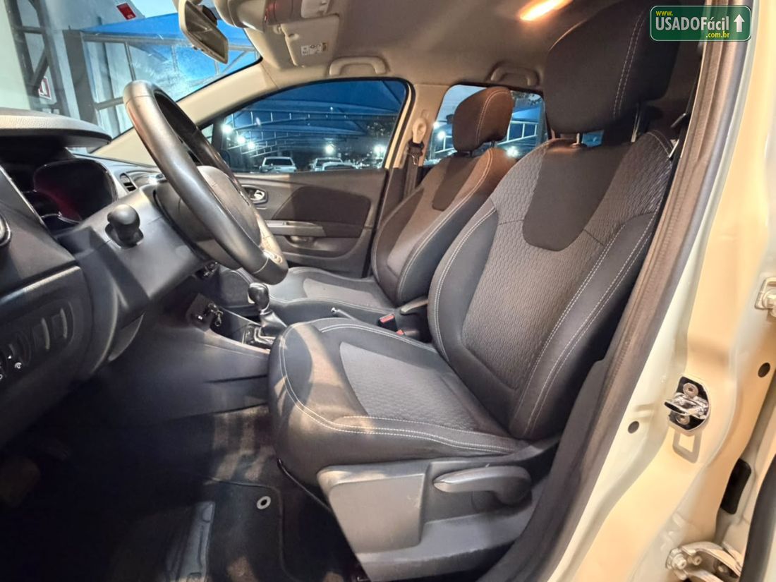 Renault Captur Life 1.6 Automático Flex 2018/2019 — foto 10 de 12